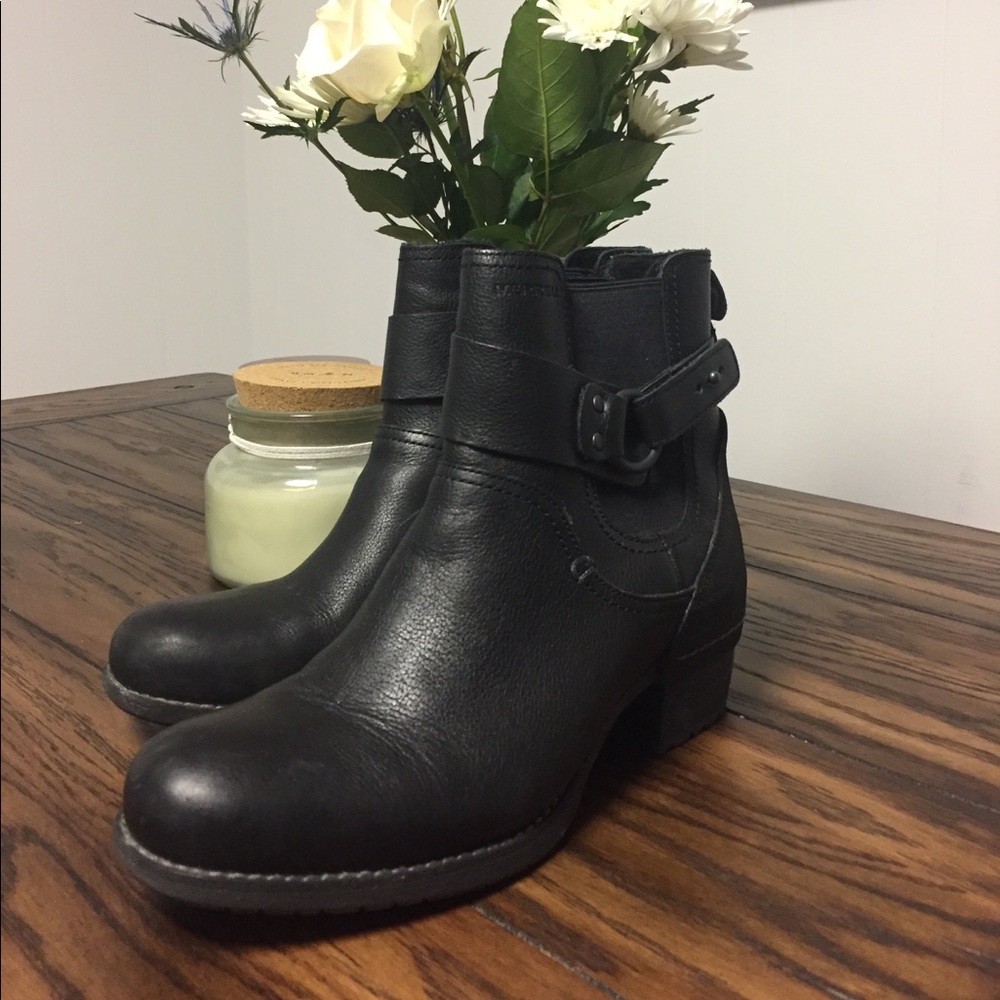 Merrell Black Leather Ankle Boots with Buckle